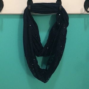 Infinity scarf